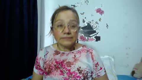 anthonela_mature_ online show from 12/15/25, 09:08