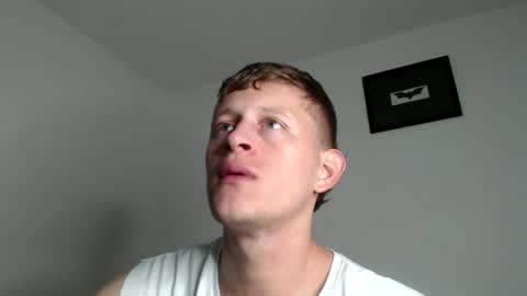 Snapshot of anthonnymorrison chatting on 12/03/24, 03:09 leon online show from 12/03/24, 03:09