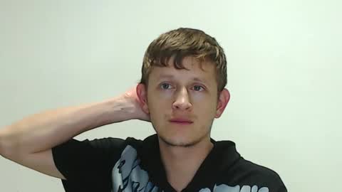 Snapshot of anthonnymorrison chatting on 02/03/25, 08:35 leon online show from 02/03/25, 08:35