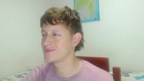 Snapshot of anthonnymorrison chatting on 02/24/25, 04:04 leon online show from 02/24/25, 04:04