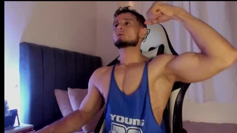 Snapshot of anthony_lewis_ chatting on 09/23/25, 04:59 Adonys Creeb online show from 09/23/25, 04:59