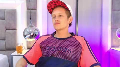 Anthonny online show from 06/01/26, 07:48