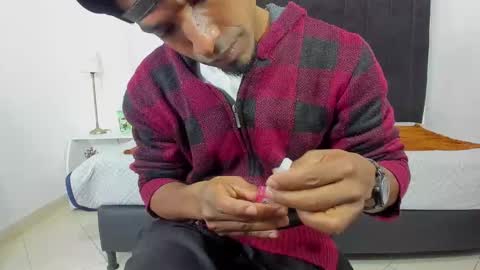       online show from 01/11/25, 01:59