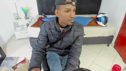       online show from 02/11/25, 12:17