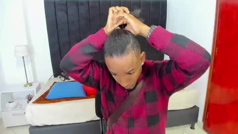       online show from 02/15/25, 12:26