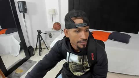       online show from 10/05/25, 11:57