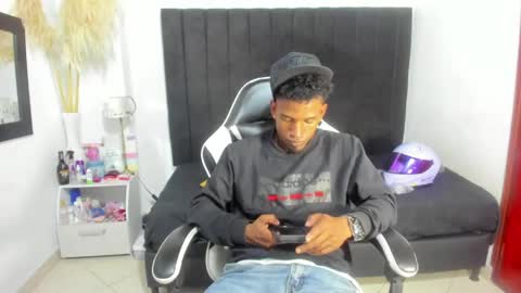       online show from 04/29/26, 01:10