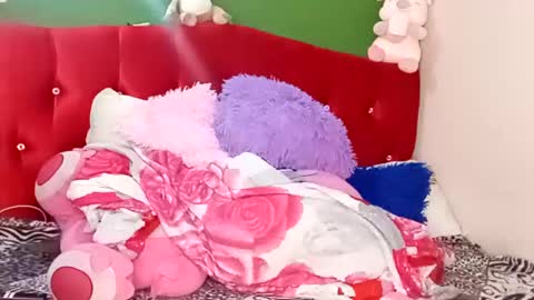 Antonela PINKI online show from 10/02/25, 05:25