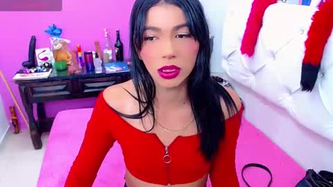 antonela_xx3 online show from 02/04/25, 12:44