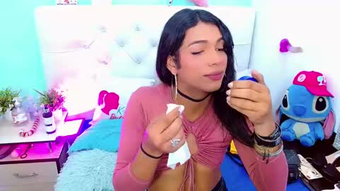 antonela_xx3 online show from 03/11/25, 10:53