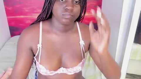 Snapshot of antonelasexx chatting on 09/20/25, 03:51 antonelasexx online show from 09/20/25, 03:51