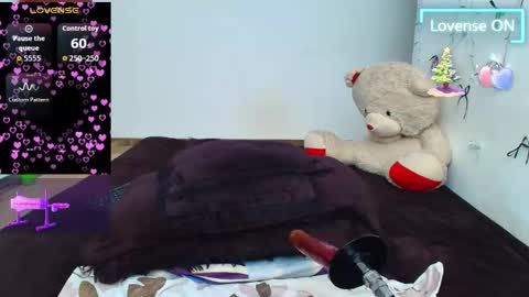 Snapshot of antonella0769 chatting on 02/13/26, 04:47 ANTONELLA WILLIAM INDEPENDIENTE online show from 02/13/26, 04:47