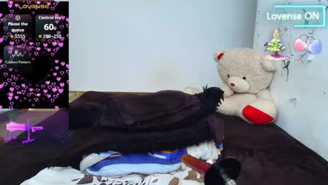 Snapshot of antonella0769 chatting on 02/20/26, 02:39 ANTONELLA WILLIAM INDEPENDIENTE online show from 02/20/26, 02:39