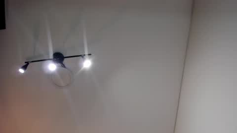 Snapshot of antonella__rouse chatting on 01/16/25, 08:25 Antonella online show from 01/16/25, 08:25