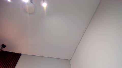 Snapshot of antonella__rouse chatting on 01/21/25, 12:15 Antonella online show from 01/21/25, 12:15