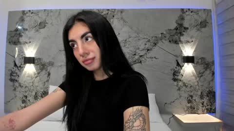 Snapshot of antonella__rouse chatting on 03/12/25, 05:02 Antonella online show from 03/12/25, 05:02