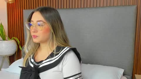 A N T O N E L L A  online show from 01/07/25, 11:58