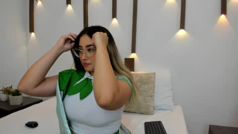 A N T O N E L L A  online show from 01/16/25, 11:58