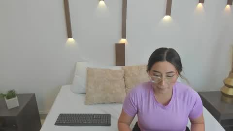 A N T O N E L L A  online show from 01/30/25, 06:10