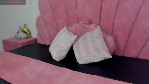 antonella_foxxxx online show from 04/15/26, 12:12