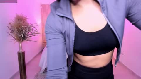  Antonella Grayy  online show from 10/20/25, 10:59