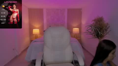  Antonella Grayy  online show from 10/23/25, 10:58