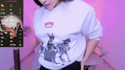  Antonella Grayy  online show from 01/08/26, 11:01