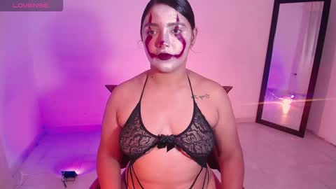 Antonella online show from 10/31/25, 09:05