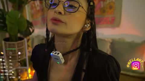 Nell. online show from 11/08/25, 04:01