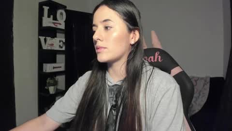 antonella  online show from 09/22/25, 07:49