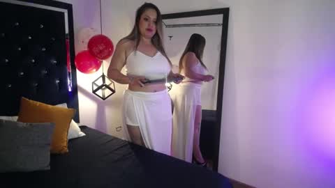 Snapshot of antonella_richel chatting on 09/20/25, 02:12 Antonella online show from 09/20/25, 02:12