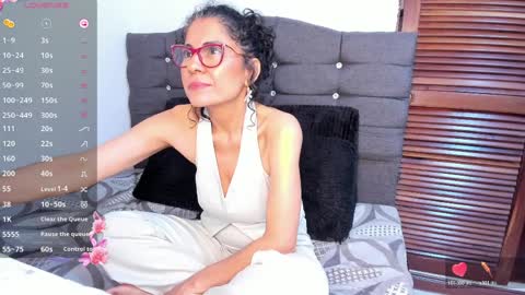 antonella_rizzo01 online show from 04/11/26, 12:26