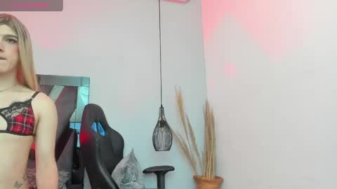 Snapshot of antonella_zapata chatting on 06/03/26, 02:55 Antonella online show from 06/03/26, 02:55