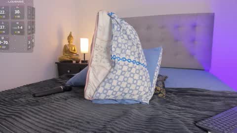  Antonellaa  online show from 10/05/25, 07:45