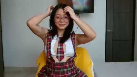 ANTONELLA online show from 10/16/25, 03:24