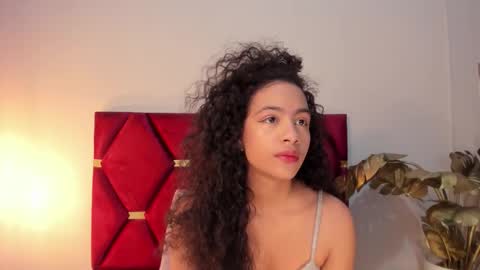 Snapshot of antonellahall_ chatting on 10/21/25, 12:06 AntonellaHall online show from 10/21/25, 12:06