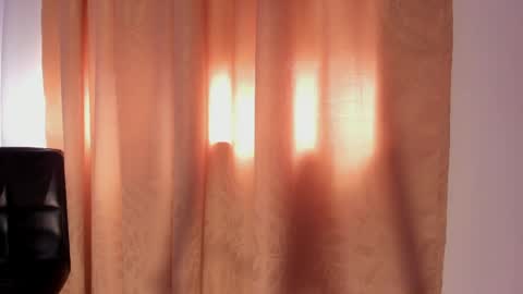 AntonellaHall  online show from 04/08/26, 06:19