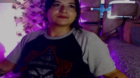 Snapshot of antonellahill_ chatting on 05/01/26, 02:05 Antonella GTM- 5 1800 0300am online show from 05/01/26, 02:05