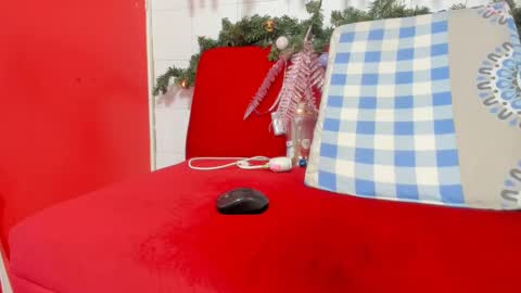 Snapshot of antonellakling_ chatting on 12/27/24, 12:23 ANTONELLA online show from 12/27/24, 12:23