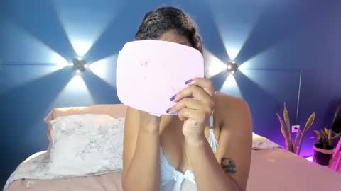 Snapshot of antonellaparker chatting on 03/12/25, 12:26 Sarah online show from 03/12/25, 12:26