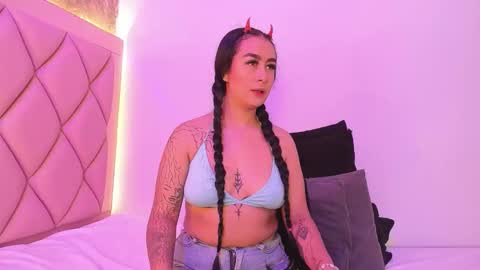 ANTONELLE  online show from 11/25/25, 10:48