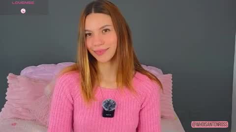 Snapshot of antonellarossii_ chatting on 06/05/26, 03:07 Antonella online show from 06/05/26, 03:07