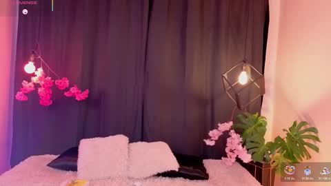  Antonella online show from 10/19/25, 03:40