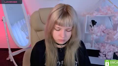 antonia_ferrero online show from 09/15/25, 06:13