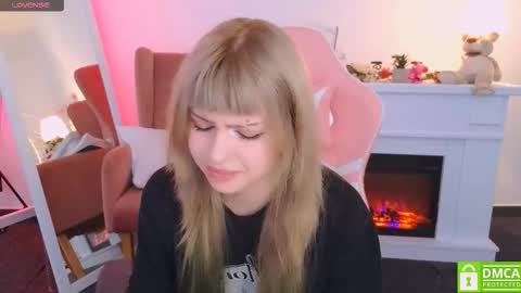 antonia_ferrero online show from 09/23/25, 07:00