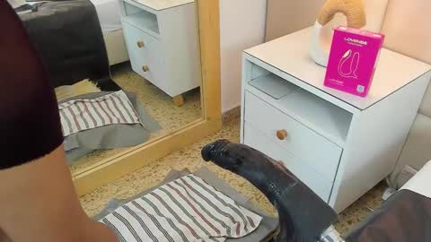 Antonia online show from 02/06/26, 01:36