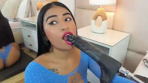 Antonia online show from 07/10/26, 12:08
