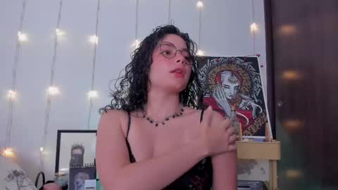 Antonia online show from 11/24/25, 01:49