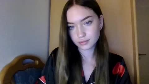 antonina25440 online show from 10/17/25, 10:12
