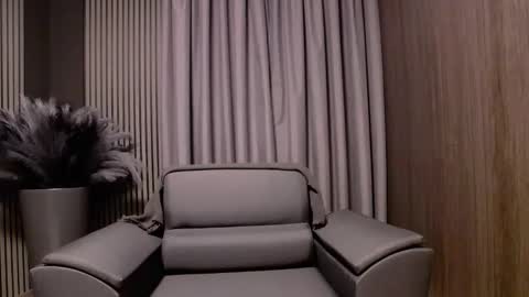 HI My name is Antonio online show from 11/30/25, 07:51